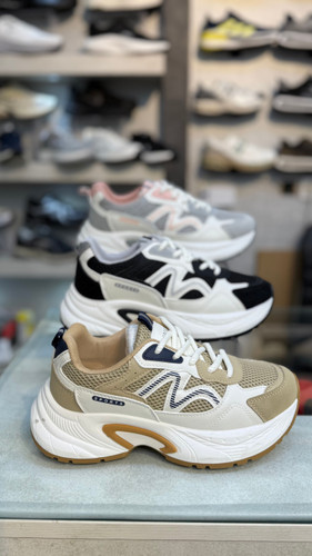 White minimalist sneaker design – Petito model – Shafagine.ir